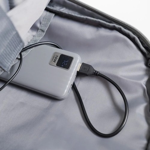 Подарочный набор POWER: рюкзак с USB-портом и внешний аккумулятор с логотипом