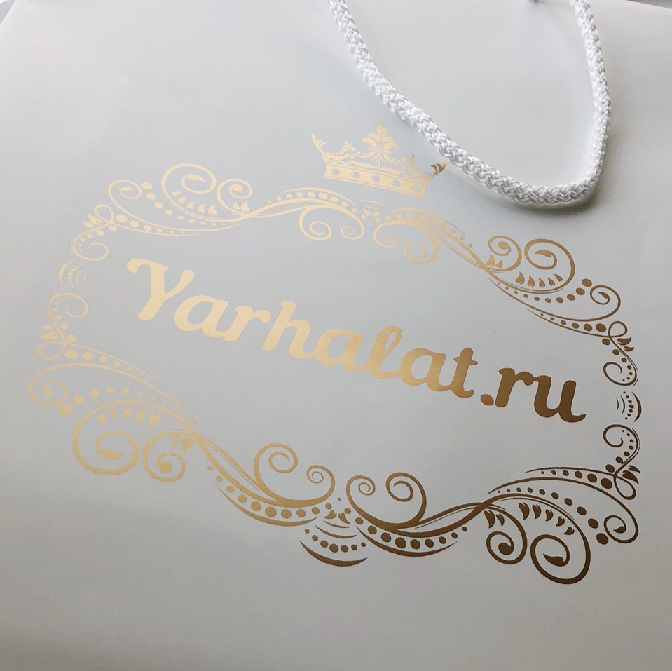 Печать золотом на пакете