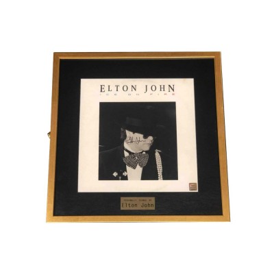 Купить Пластинка с автографом Элтона Джона с нанесением логотипа