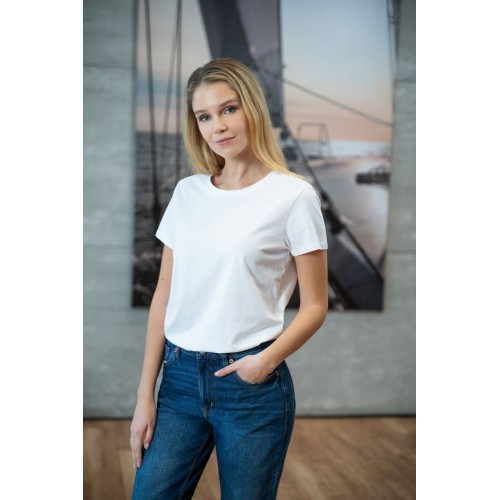 Купить Футболка женская Ladies American U, белая с нанесением логотипа Купить Футболка женская Ladies American U, белая с нанесением логотипа