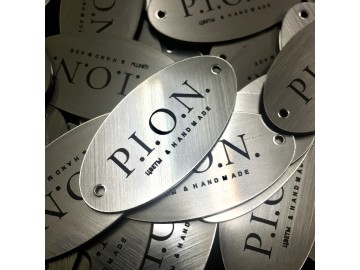 Таблички из пластика